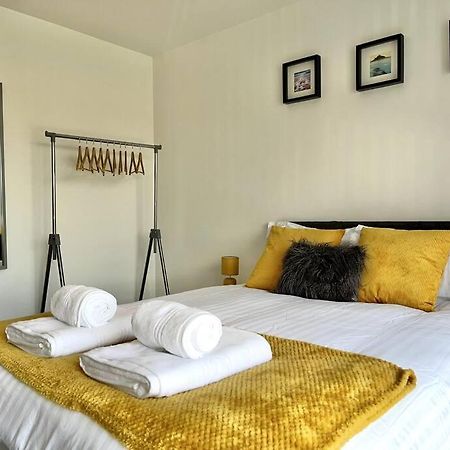Modern 1 Bedroom Serviced Apartment - Near City Centre ドンカスター エクステリア 写真