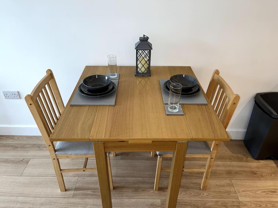 Modern 1 Bedroom Serviced Apartment - Near City Centre ドンカスター エクステリア 写真